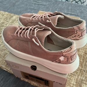 Hey Dude Karina Rose Dust. Size 9